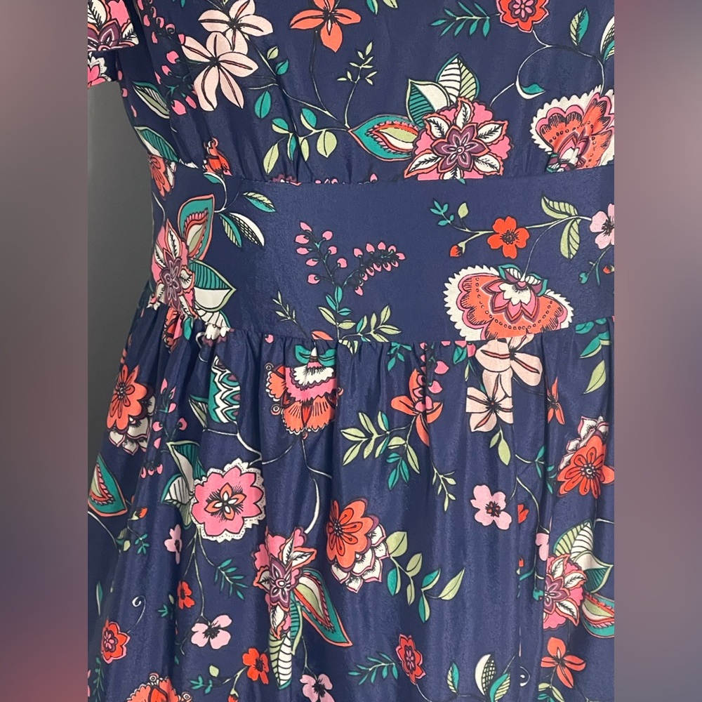 ELIZA J Navy Floral Maxi Dress with White Floral Hem Size 4 - Picture 3 of 8